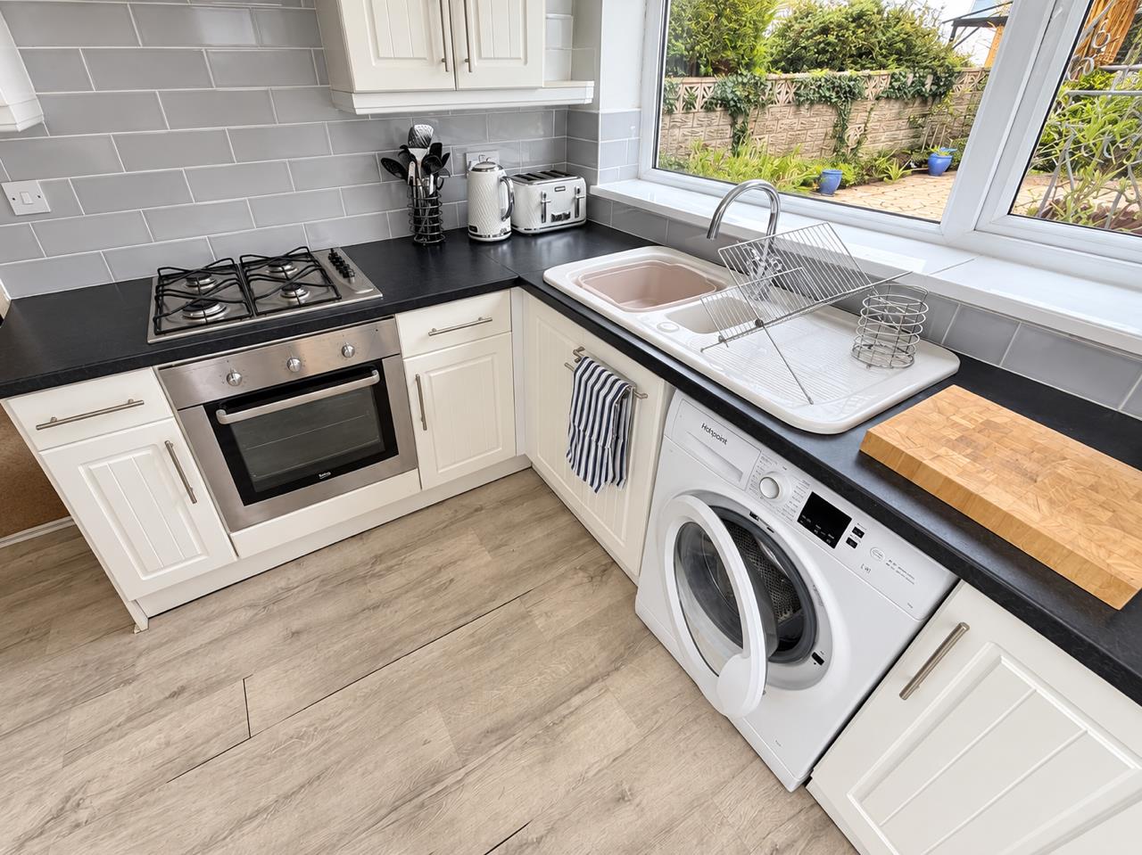 Mabon Close, Gorseinon, Swansea, SA4 4GN